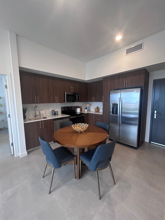 property at 416 N 20th Ave