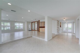 308 N Crescent Dr in Hollywood, FL - Building Photo - Building Photo