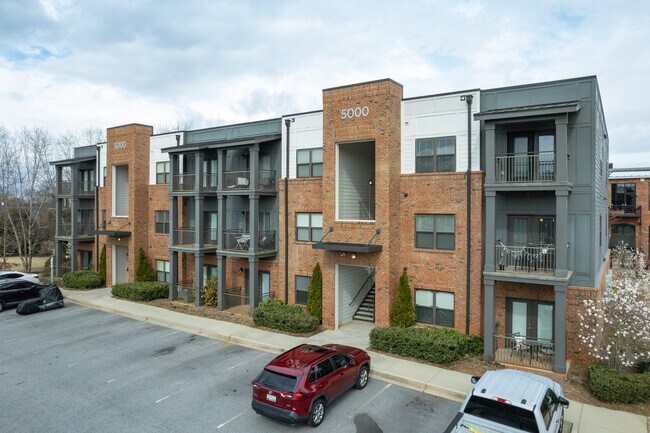 Bldg 1 in Simpsonville, SC - Building Photo - Building Photo