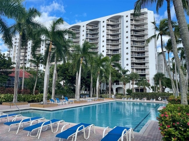 property at 3610 Yacht Club Dr