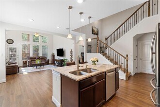 4421 Casa Robles Dr in Leander, TX - Building Photo - Building Photo