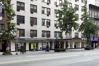 235 E 57th St in New York, NY - Building Photo - Building Photo
