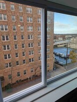 2224 W Wisconsin Ave in Milwaukee, WI - Building Photo
