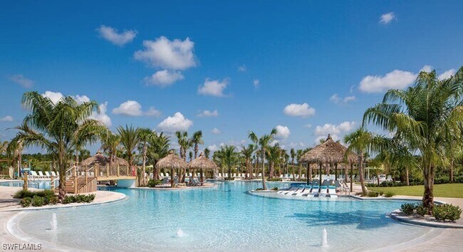 7204 Cayo Coco Ln in Naples, FL - Foto de edificio - Building Photo