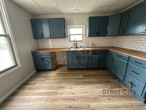 434 N 7th St in Martins Ferry, OH - Building Photo - Building Photo