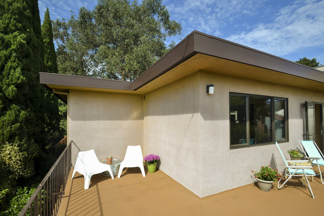 Rockridge fourplex in Oakland, CA - Building Photo - Other