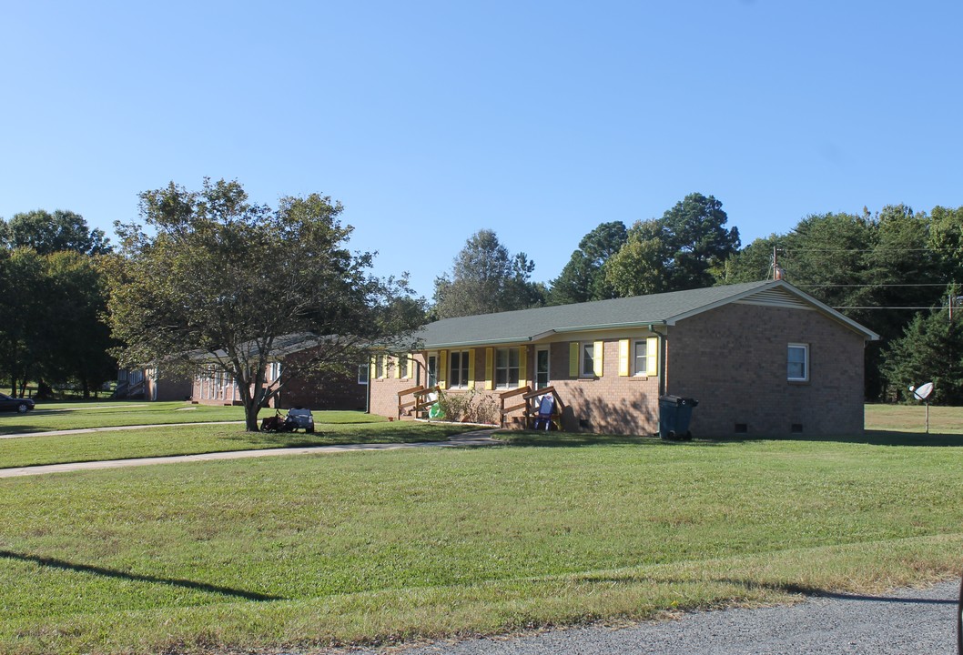 203-213 Walton Rd in Salisbury, NC - Building Photo