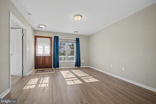 934 Riversedge Cir in Annapolis, MD - Building Photo