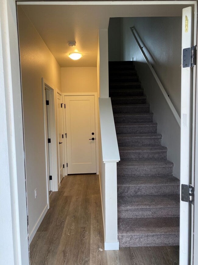 4314 Zurich Ln SE in Lacey, WA - Foto de edificio - Building Photo