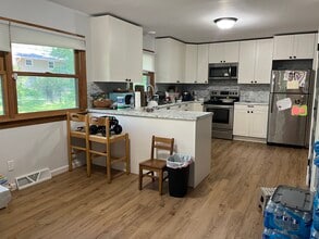 3106 Todd Dr in Madison, WI - Building Photo - Building Photo