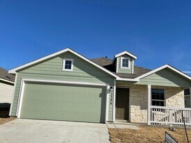 3306 Kornberg Dr in Converse, TX - Building Photo