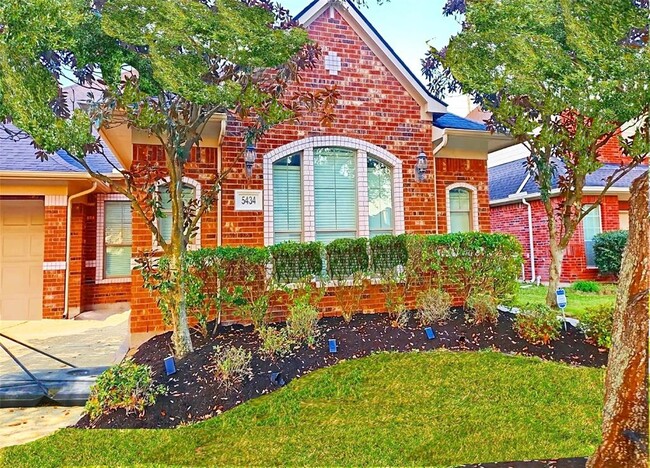 property at 5434 Faircreek Ln