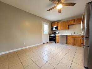 1907 Southwood Dr in Champaign, IL - Building Photo - Building Photo