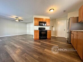 1424 Prairie Valley Dr in Charlotte, NC - Building Photo - Building Photo