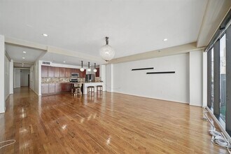 917 Main St in Houston, TX - Building Photo - Building Photo