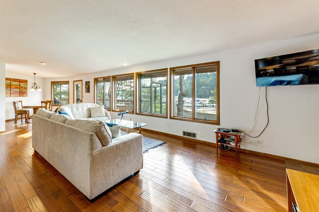 902 Paiute Pl, Unit SI ID1386170P in La Conner, WA - Building Photo - Building Photo