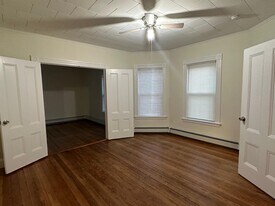 36 Princeton St, Unit 2 in Somerville, MA - Building Photo