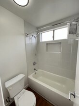 Vernon Avenue Apartments in Venice, CA - Foto de edificio - Floor Plan