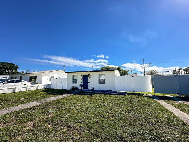 550 NW 15th Ct in Pompano Beach, FL - Building Photo - Building Photo