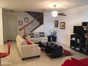 2901 NW 126th Ave in Sunrise, FL - Building Photo - Building Photo