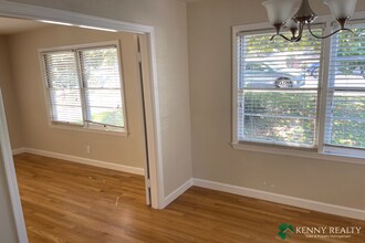 123 Beverly Dr in San Carlos, CA - Building Photo - Building Photo