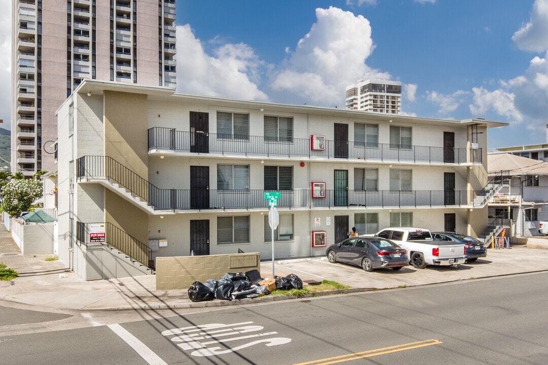 2106 Fern St in Honolulu, HI - Foto de edificio