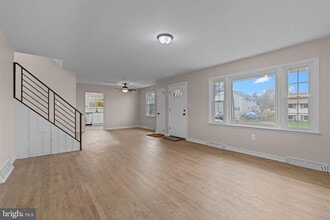 131 Kipling Dr in Warminster, PA - Building Photo - Building Photo