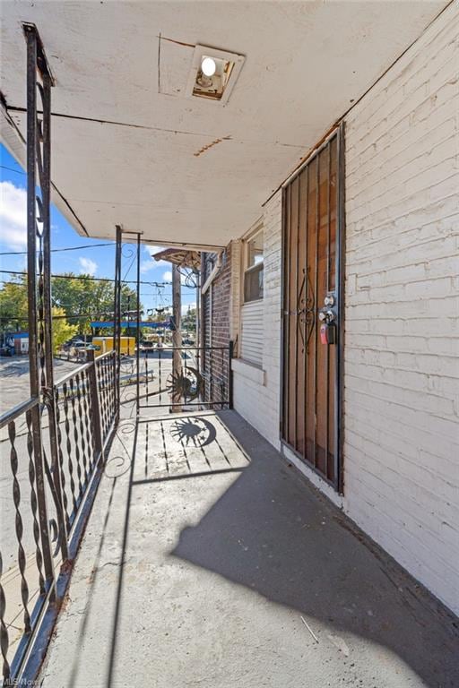 15300 Waterloo Rd in Cleveland, OH - Building Photo - Building Photo