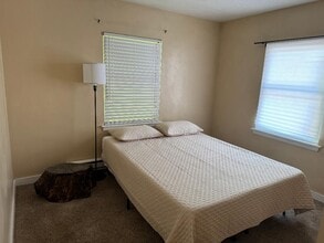 889 S Park Rd in Charleston, WV - Building Photo - Building Photo