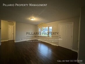 706 Gene Gustin Way in Anderson, IN - Building Photo - Building Photo