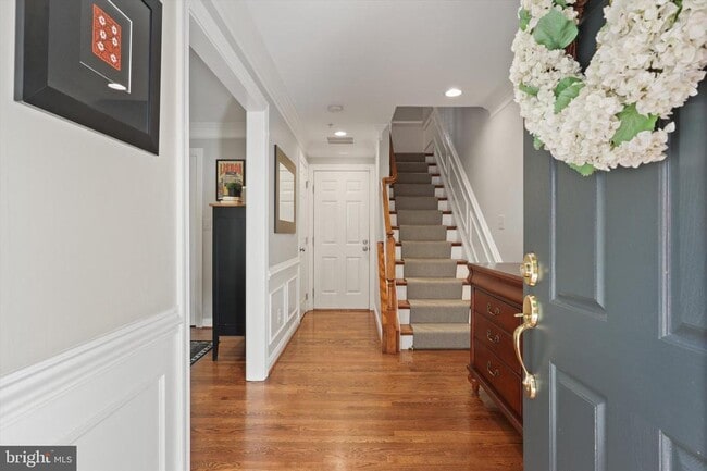 1223 Roundhouse Ln in Alexandria, VA - Building Photo - Building Photo