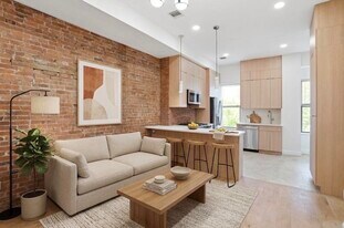 233.5 Summit Ave in Jersey City, NJ - Building Photo