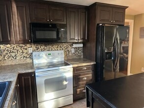 30 Pocasset Ave in Cumberland, RI - Building Photo - Building Photo