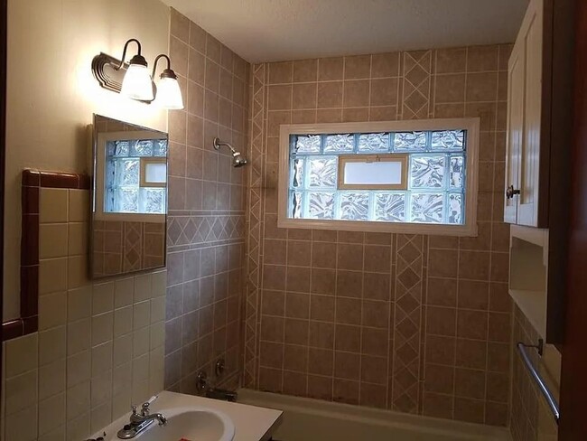 2219 S Water St in Wichita, KS - Building Photo - Building Photo