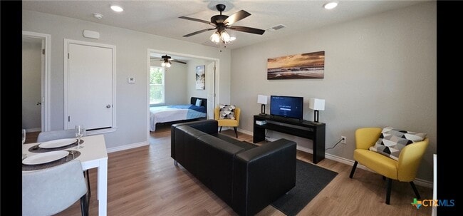 property at 1701 Sycamore St