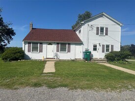 7401 Sterrettania Rd in Fairview, PA - Building Photo