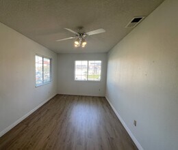 14009 Christella Ct in Bakersfield, CA - Building Photo - Building Photo