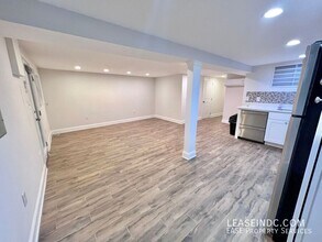 1211 Park Rd NW in Washington, DC - Building Photo - Building Photo