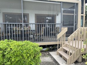 264 NE Edgewater Dr in Stuart, FL - Building Photo - Building Photo