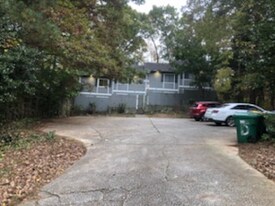 6468 Parton Ct in Norcross, GA - Building Photo