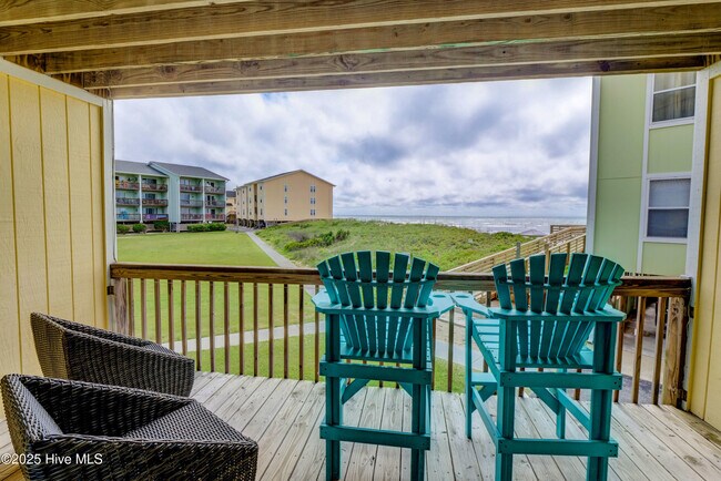 property at 918 N New River Dr