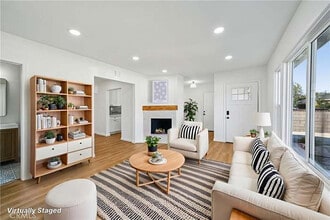 1221 Cummings Way in San Bernardino, CA - Foto de edificio - Building Photo