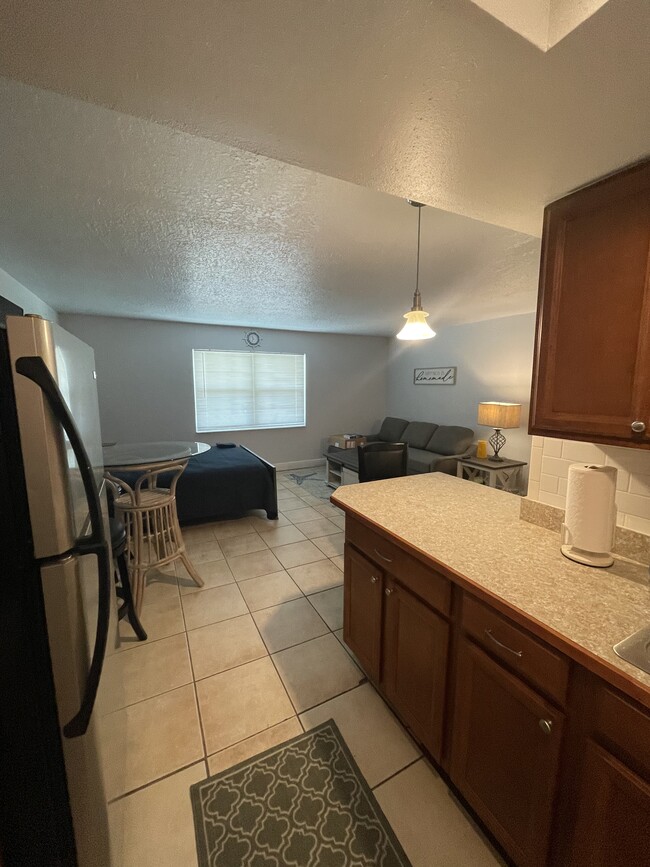 220 Columbia Dr, Unit 319 in Cape Canaveral, FL - Building Photo - Building Photo