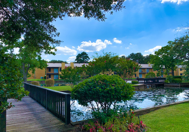 Foxborough Cove in Shreveport, LA - Foto de edificio - Building Photo