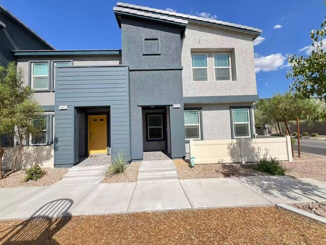 property at 1923 Stanza Vis St