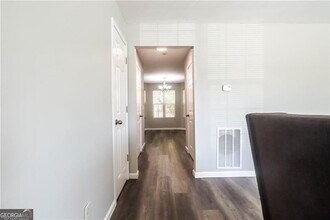 5823 Strathmoor Manor Cir in Lithonia, GA - Building Photo - Building Photo