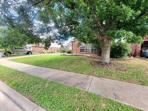 613 Deercreek Ln in Leander, TX - Building Photo - Building Photo
