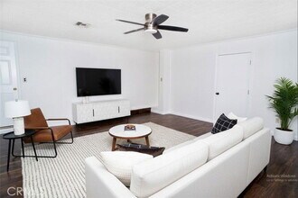 16851 Germain St in Los Angeles, CA - Building Photo - Building Photo