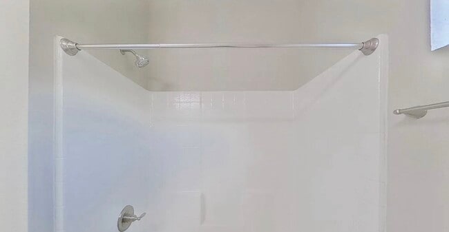 1909 Carrington Dr in Glenn Heights, TX - Building Photo - Building Photo