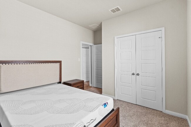 218 Nespral Dr in San Antonio, TX - Building Photo - Building Photo